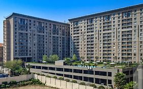 Westpoint Sandton Prime With Hotel Pool